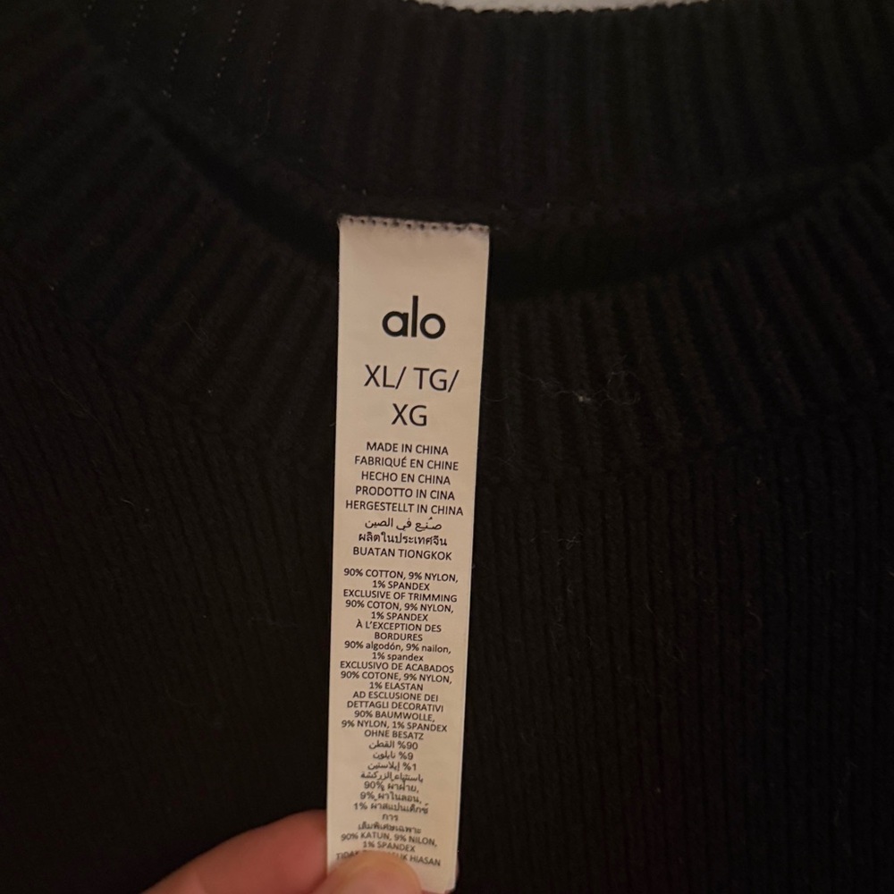 Oversized Black Sweater - Picture 2 of 6
